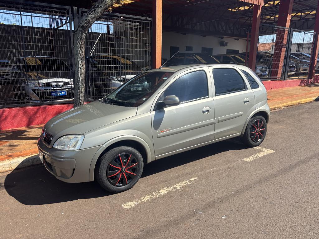 CHEVROLET Corsa Hatch - Foto