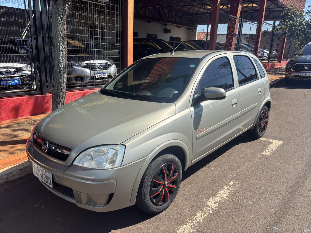 CHEVROLET Corsa Hatch - Foto