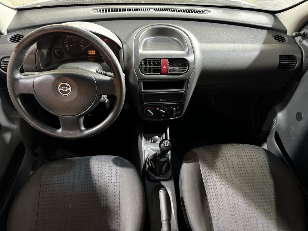 CHEVROLET Corsa Hatch - Foto