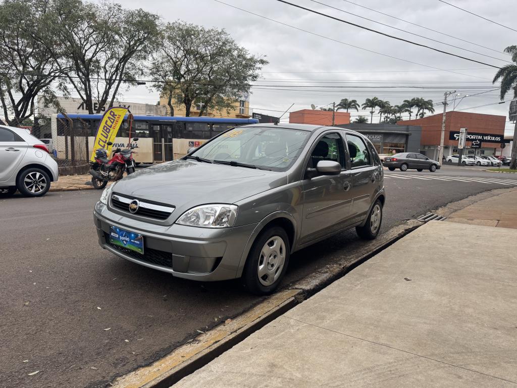 CHEVROLET Corsa Hatch - Foto