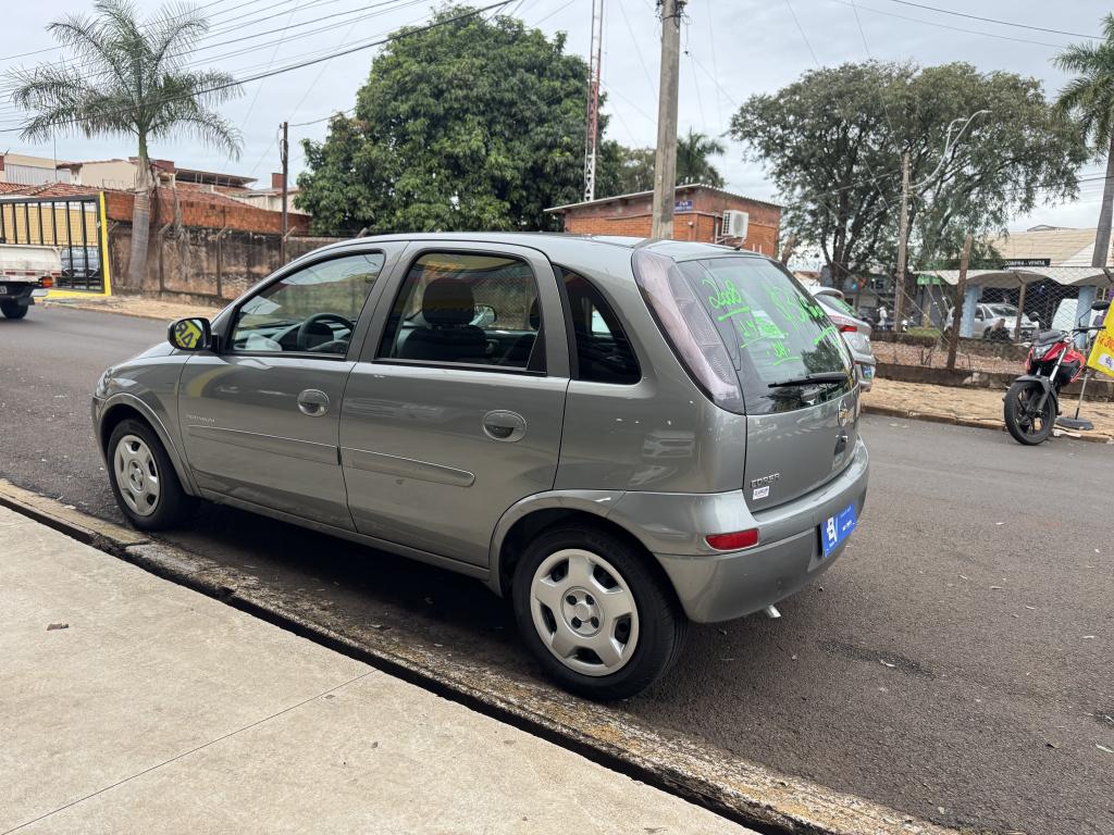 CHEVROLET Corsa Hatch - Foto