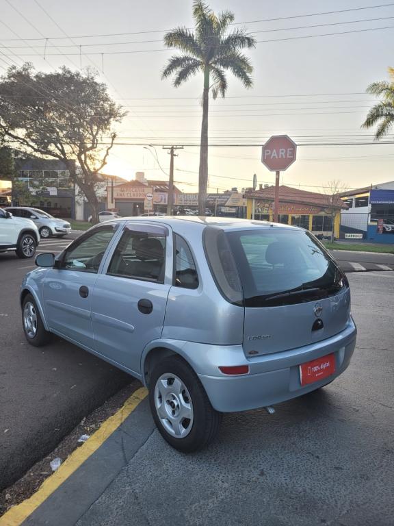 CHEVROLET Corsa Hatch - Foto