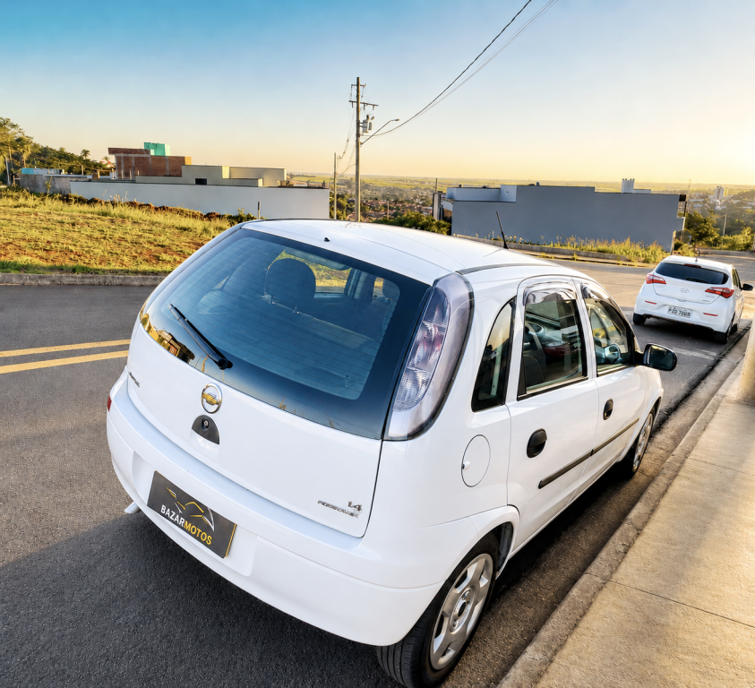 CHEVROLET Corsa Hatch - Foto