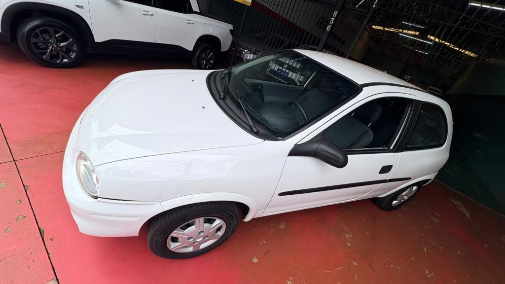 CHEVROLET Corsa Hatch - Foto