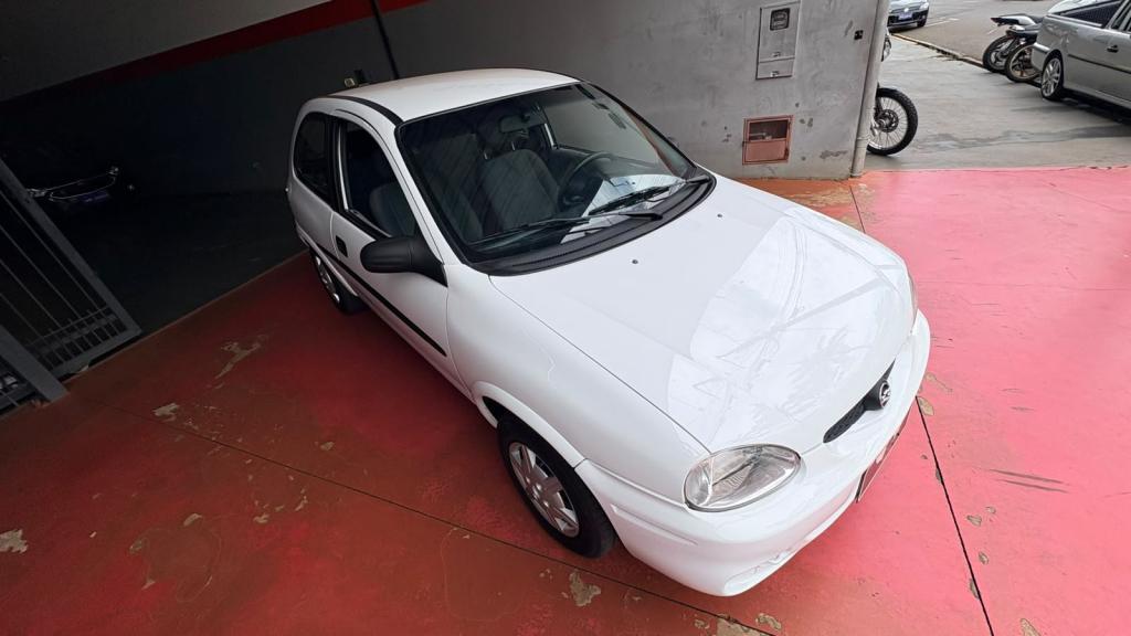 CHEVROLET Corsa Hatch - Foto