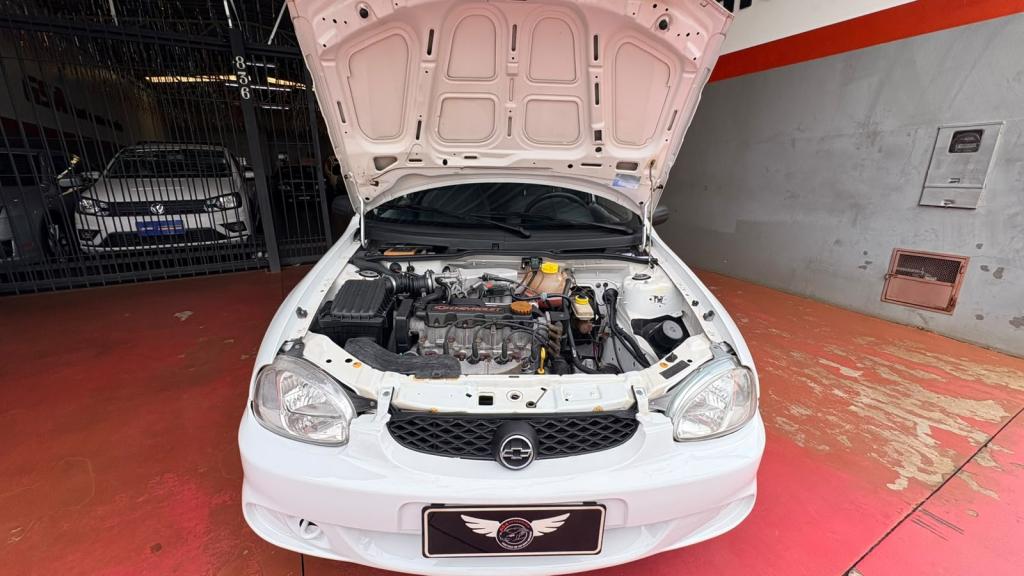 CHEVROLET Corsa Hatch - Foto