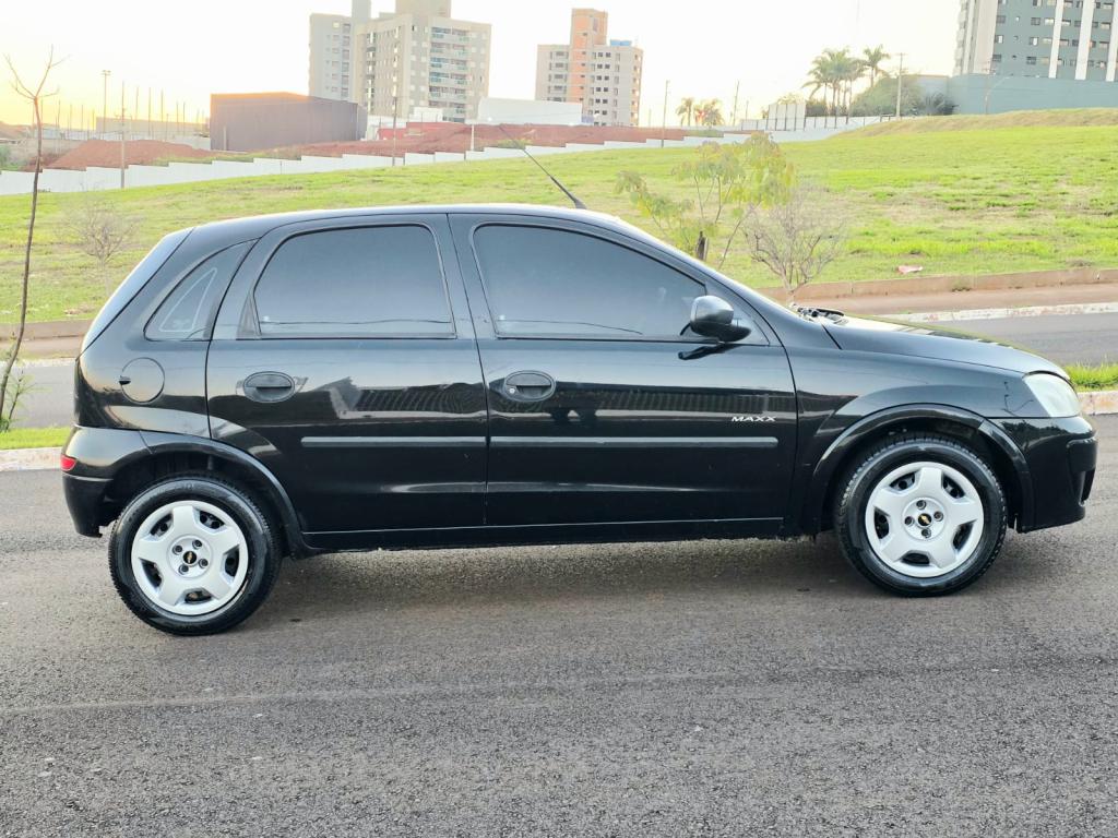 CHEVROLET Corsa Hatch - Foto