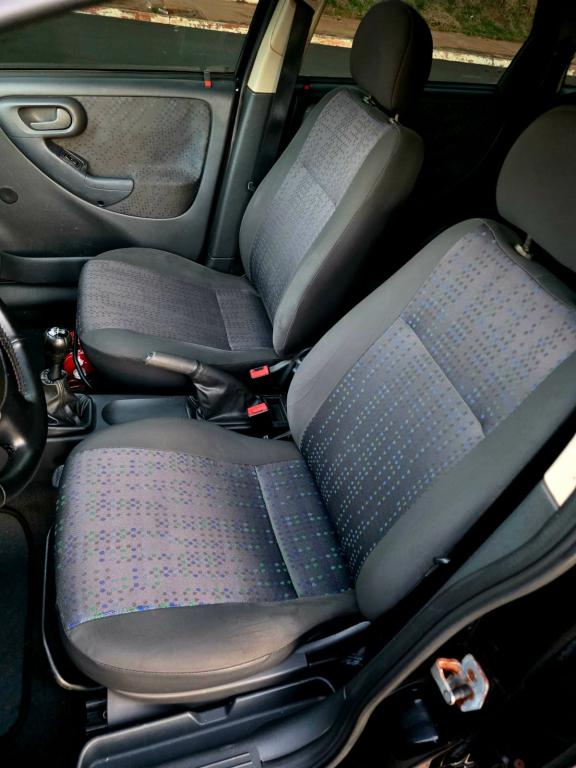 CHEVROLET Corsa Hatch - Foto
