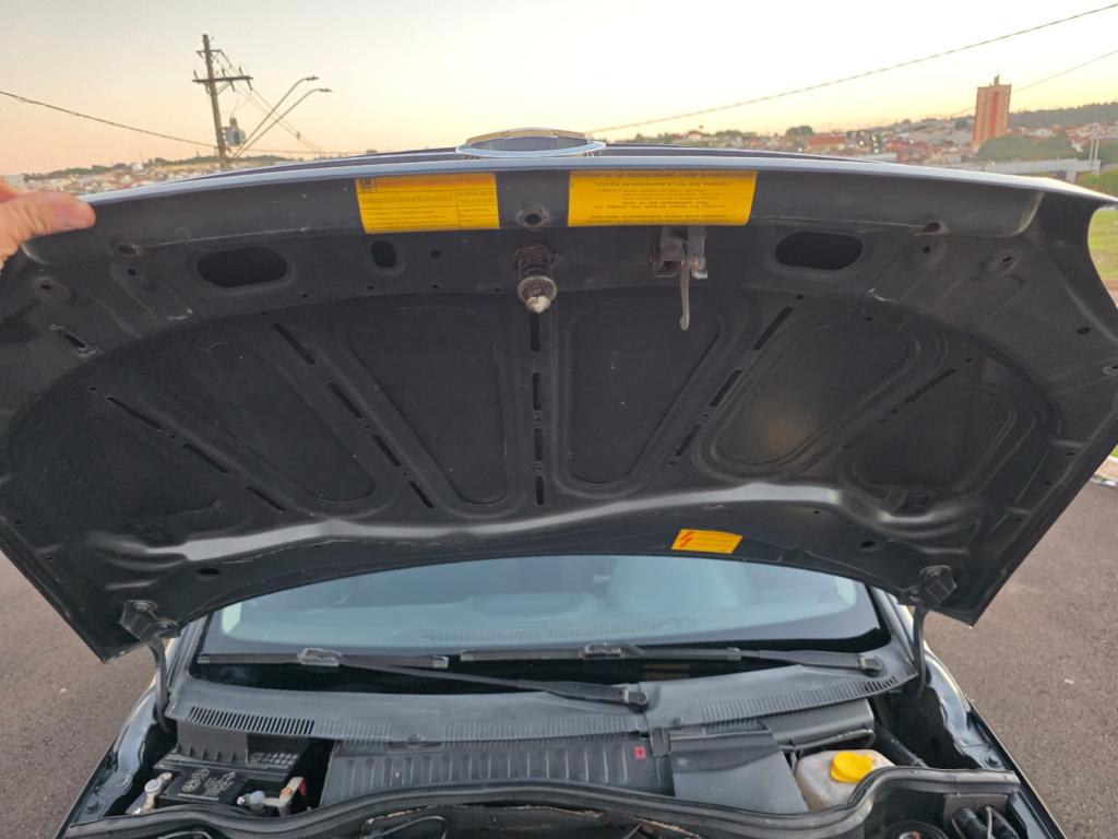 CHEVROLET Corsa Hatch - Foto