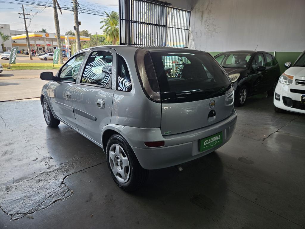 CHEVROLET Corsa Hatch - Foto