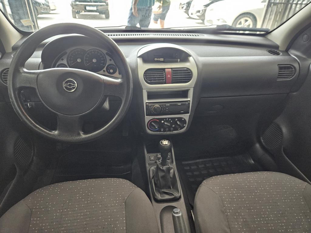 CHEVROLET Corsa Hatch - Foto