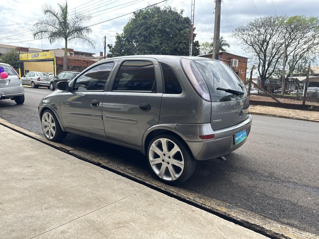 CHEVROLET Corsa Hatch - Foto