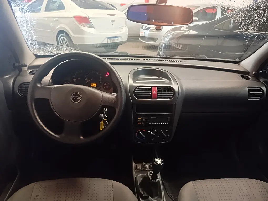 CHEVROLET Corsa Hatch - Foto