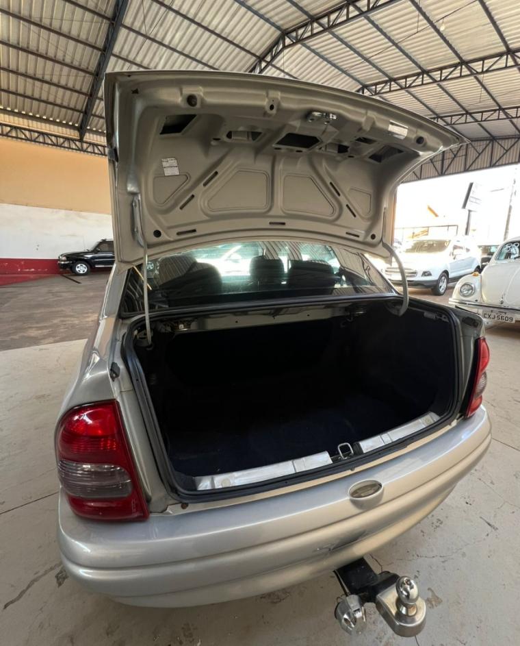 CHEVROLET Corsa Sedan - Foto