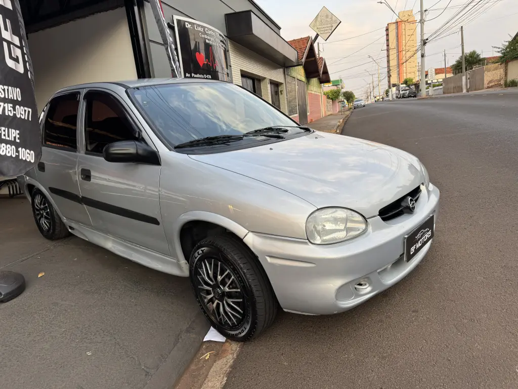 CHEVROLET Corsa Sedan - Foto