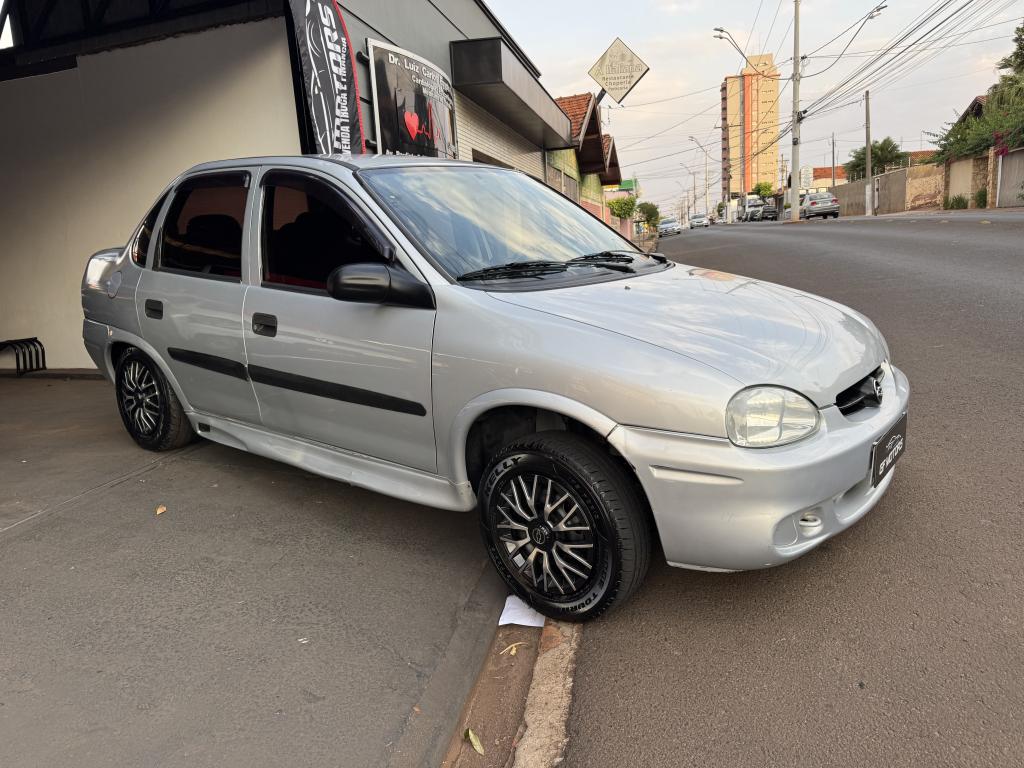 CHEVROLET Corsa Sedan - Foto