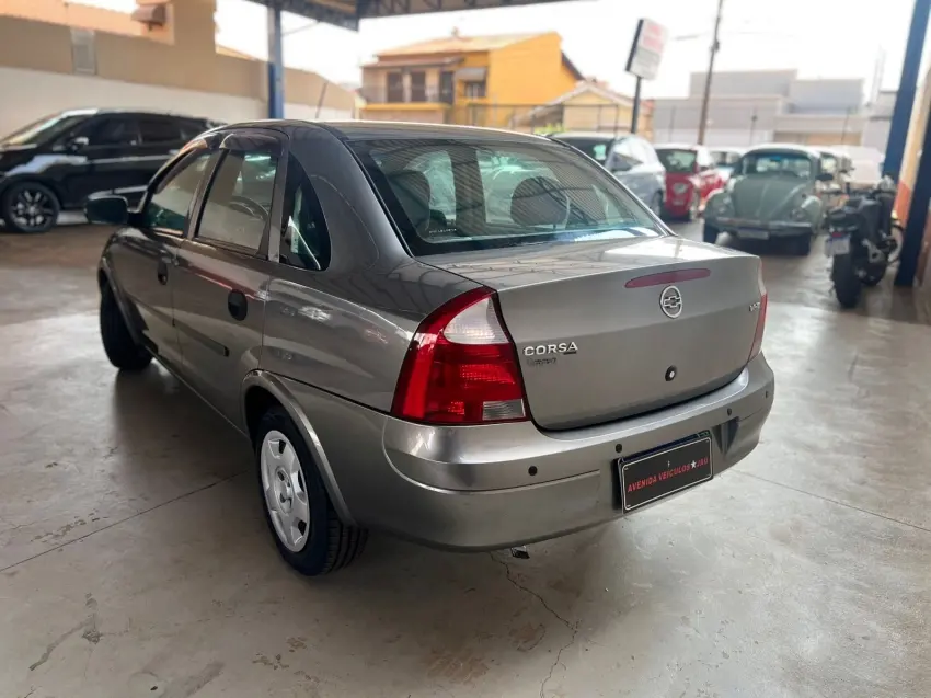 CHEVROLET Corsa Sedan - Foto