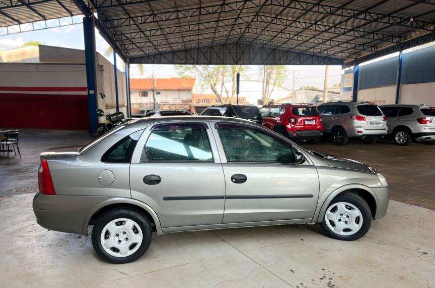 CHEVROLET Corsa Sedan - Foto