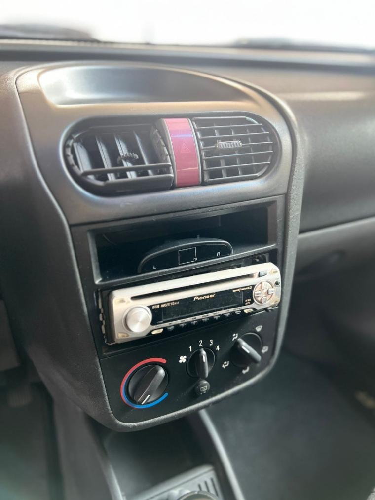 CHEVROLET Corsa Sedan - Foto