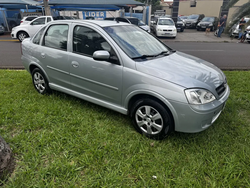 CHEVROLET Corsa Sedan - Foto
