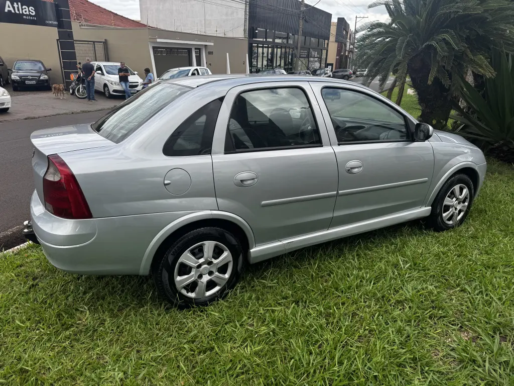 CHEVROLET Corsa Sedan - Foto
