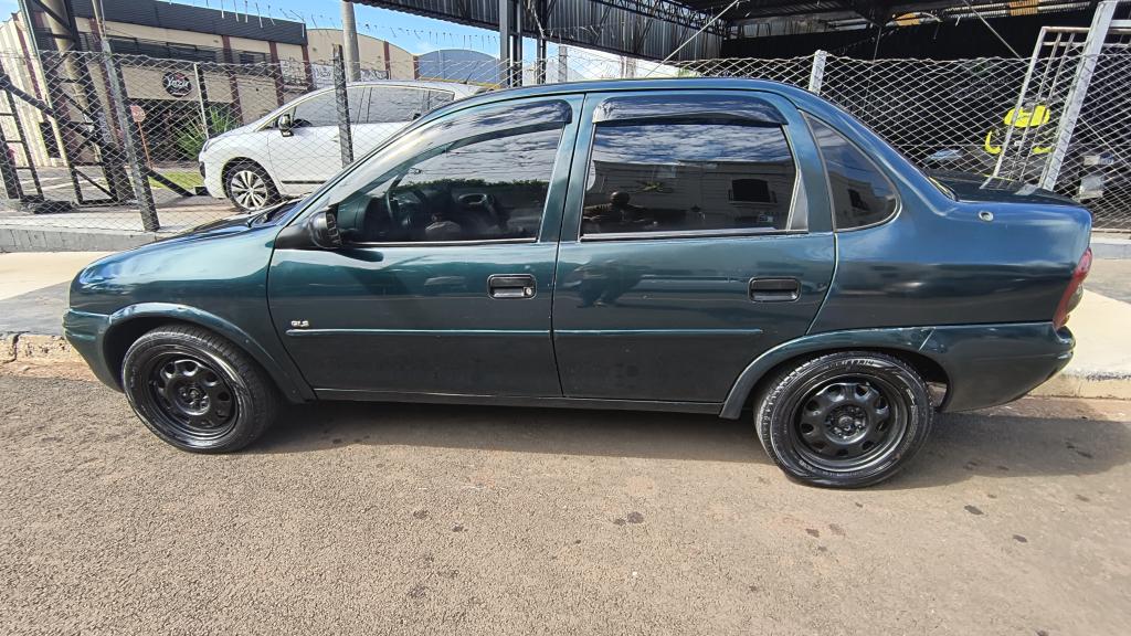 CHEVROLET Corsa Sedan - Foto