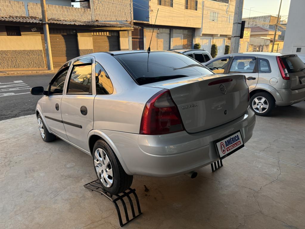 CHEVROLET Corsa Sedan - Foto
