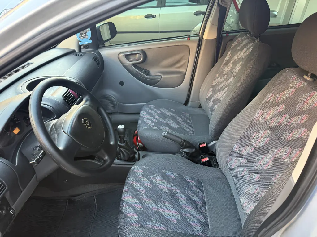 CHEVROLET Corsa Sedan - Foto