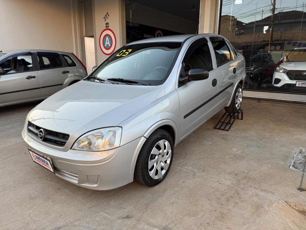 CHEVROLET Corsa Sedan - Foto