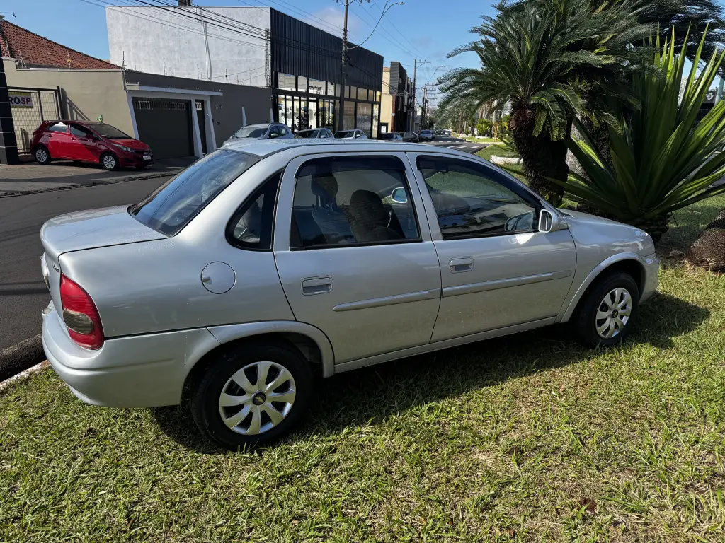 CHEVROLET Corsa Sedan - Foto