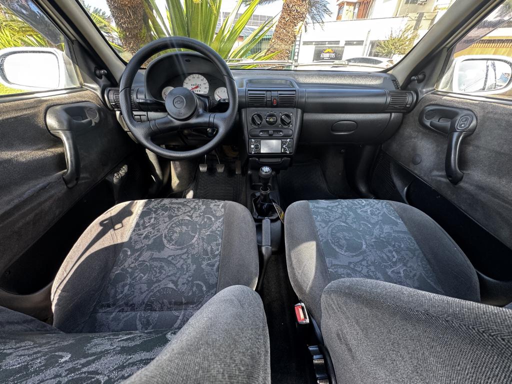 CHEVROLET Corsa Sedan - Foto