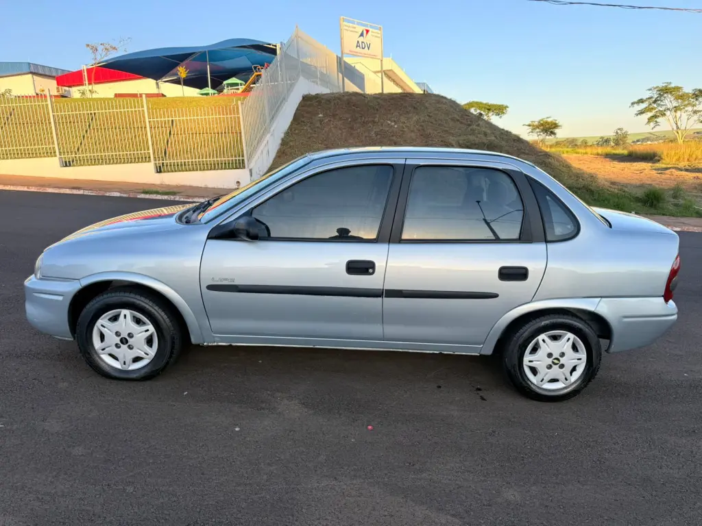 CHEVROLET Corsa Sedan - Foto
