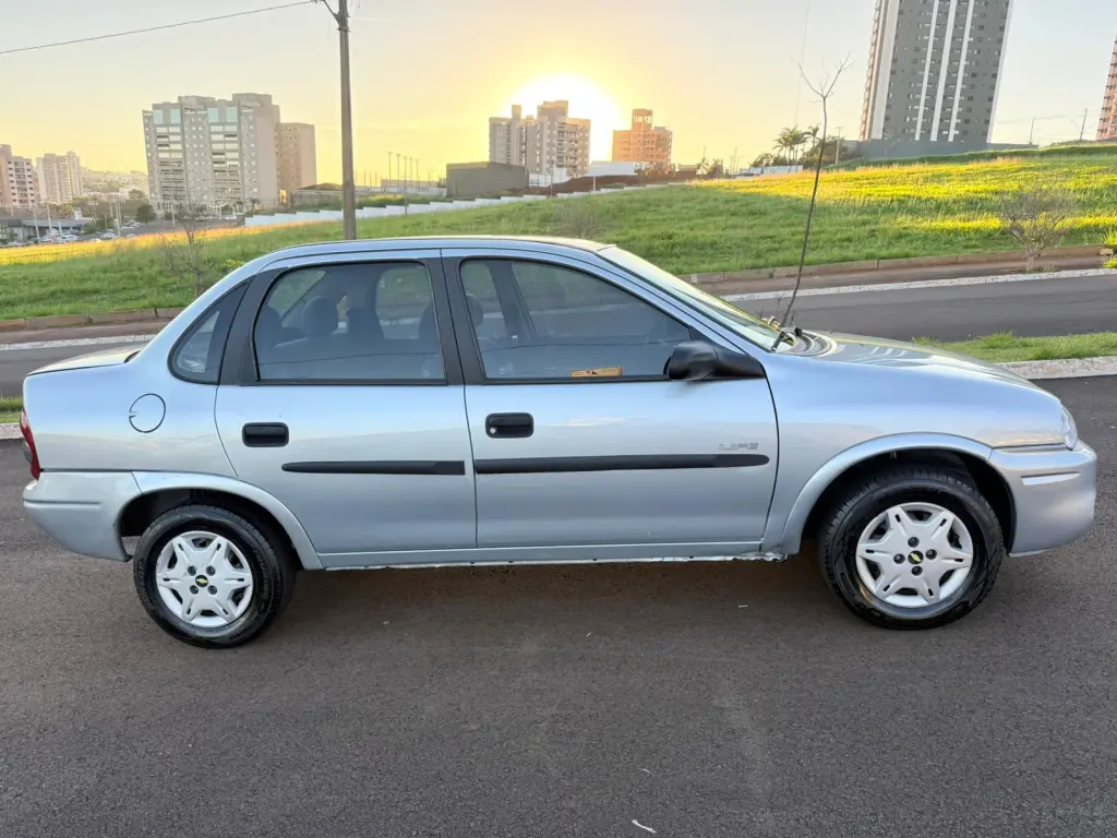 CHEVROLET Corsa Sedan - Foto