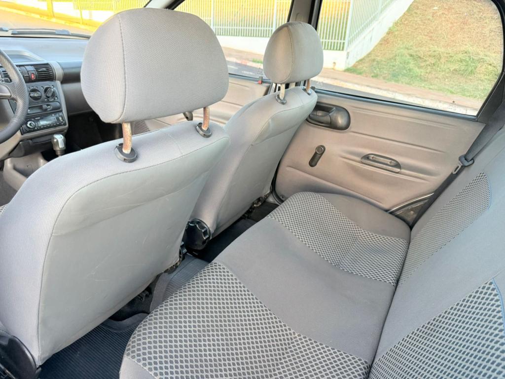 CHEVROLET Corsa Sedan - Foto
