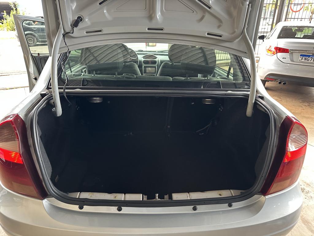 CHEVROLET Corsa Sedan - Foto