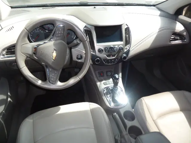 CHEVROLET Cruze Hatch - Foto