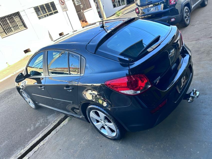 CHEVROLET Cruze Hatch - Foto