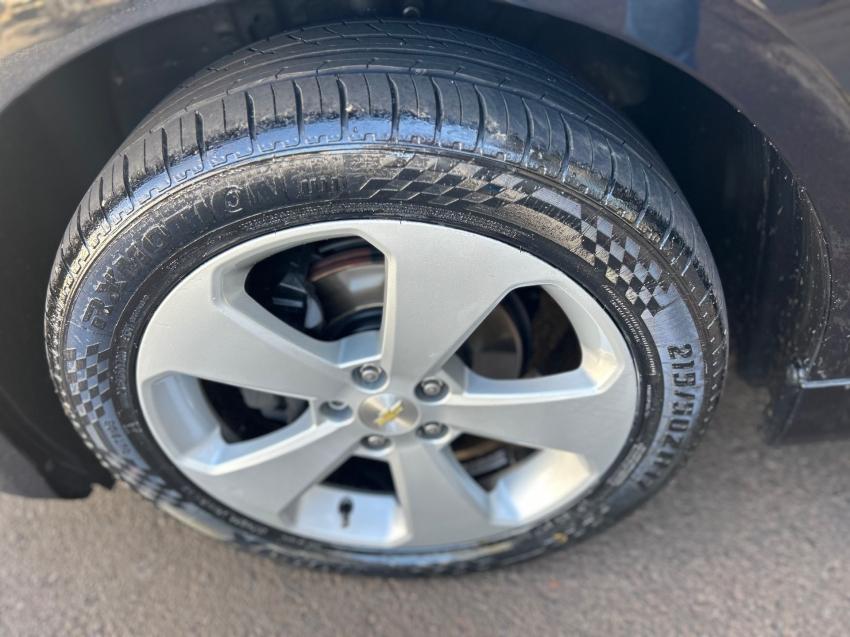 CHEVROLET Cruze Hatch - Foto