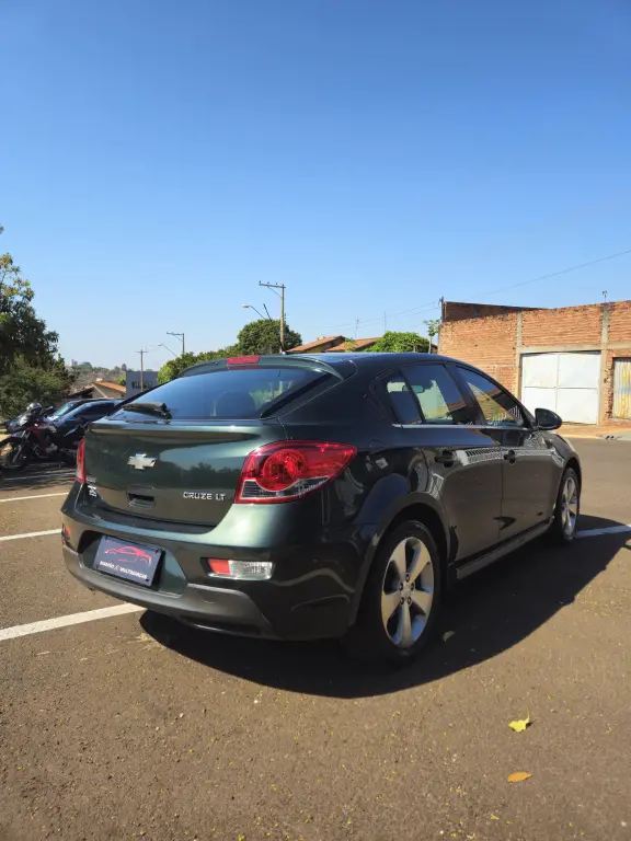 CHEVROLET Cruze Hatch - Foto