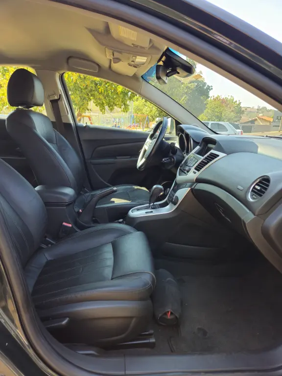 CHEVROLET Cruze Hatch - Foto