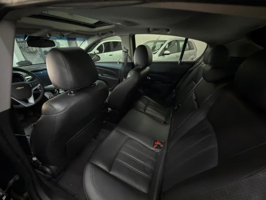 CHEVROLET Cruze Hatch - Foto