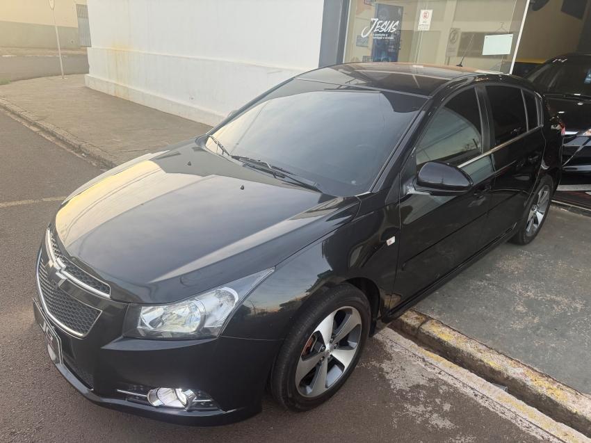 CHEVROLET Cruze Hatch - Foto