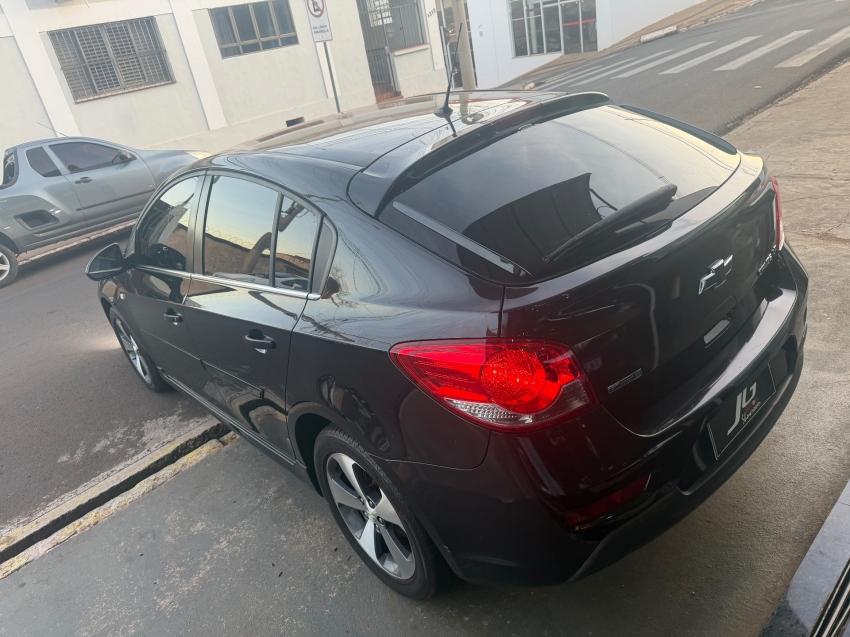 CHEVROLET Cruze Hatch - Foto