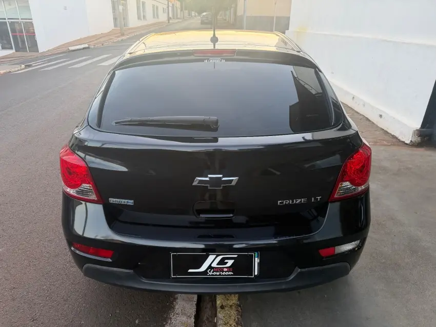 CHEVROLET Cruze Hatch - Foto