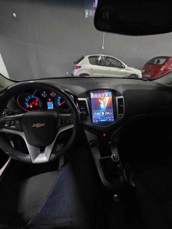 CHEVROLET Cruze Hatch - Foto