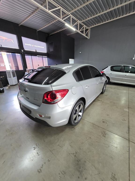 CHEVROLET Cruze Hatch - Foto
