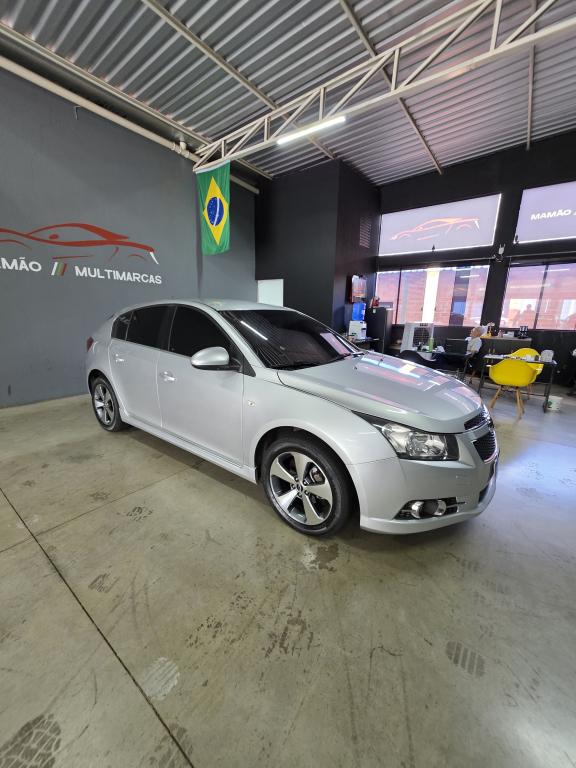 CHEVROLET Cruze Hatch - Foto
