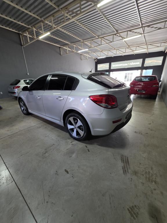 CHEVROLET Cruze Hatch - Foto