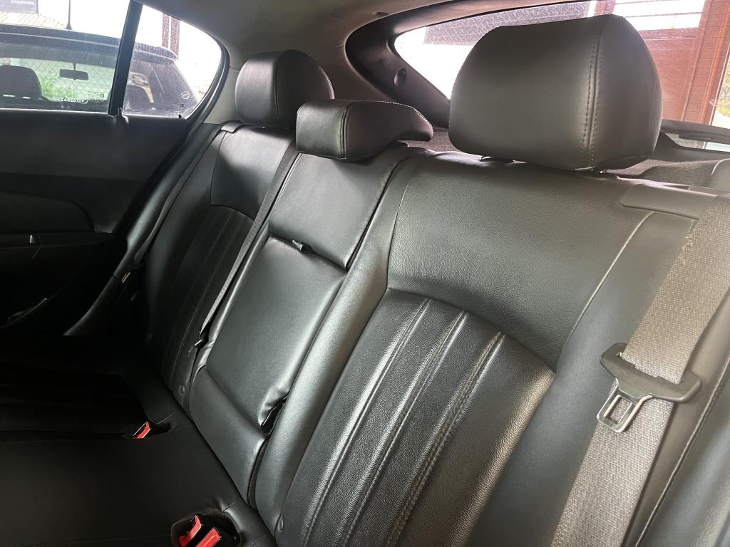 CHEVROLET Cruze Hatch - Foto