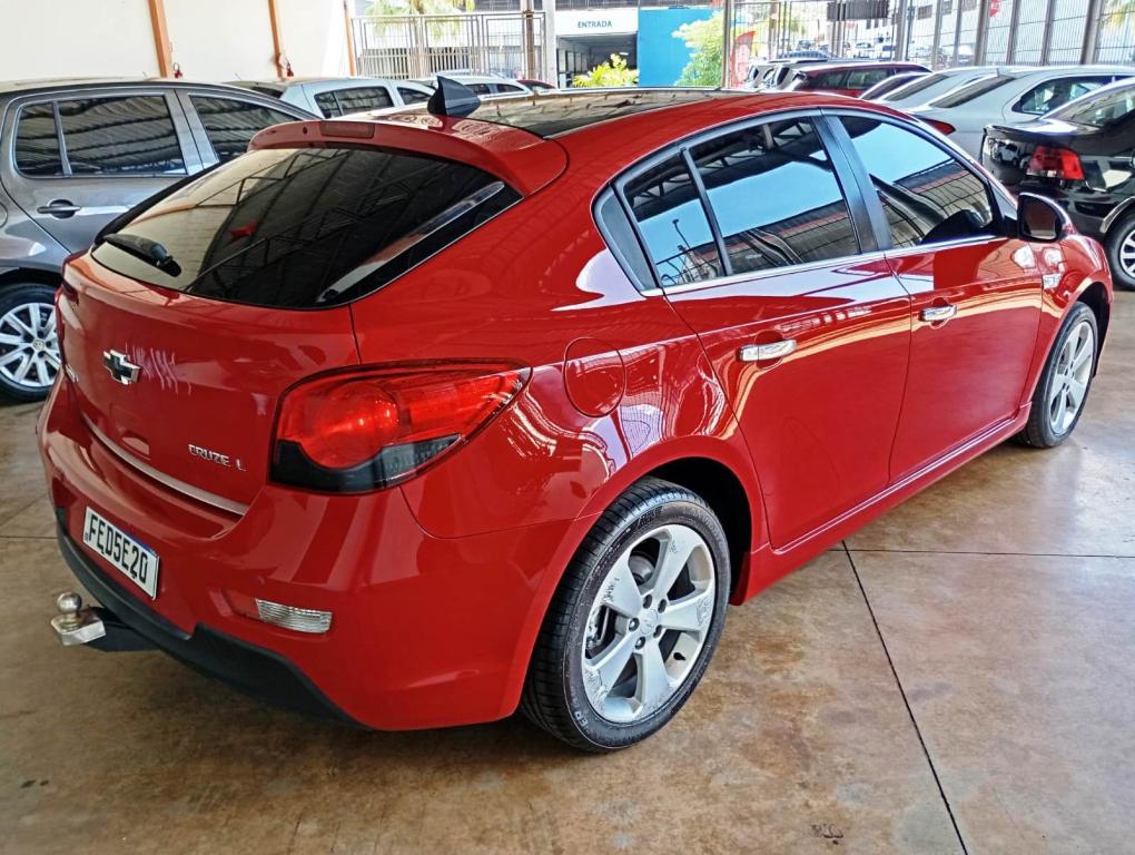 CHEVROLET Cruze Hatch - Foto
